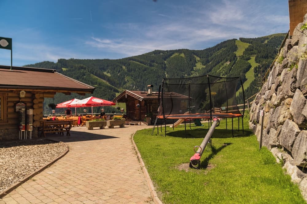 Children's play area - outdoor