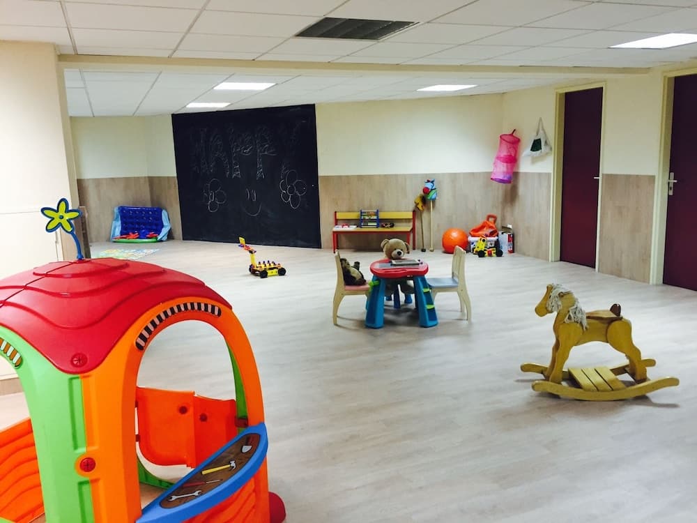 Children's play area - indoor