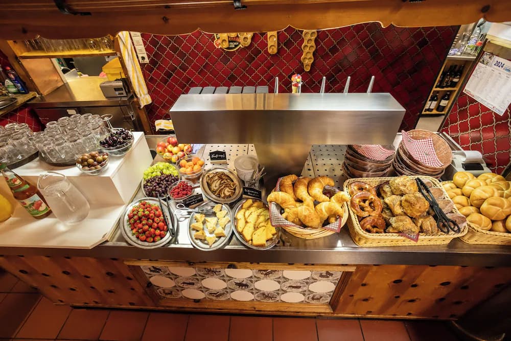 Breakfast buffet