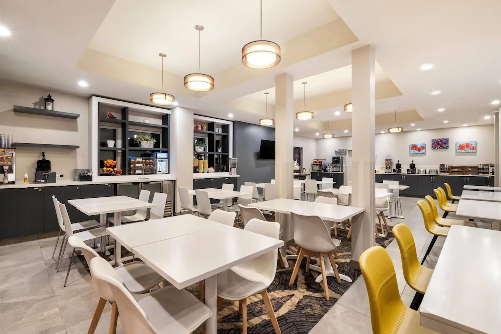 Breakfast area