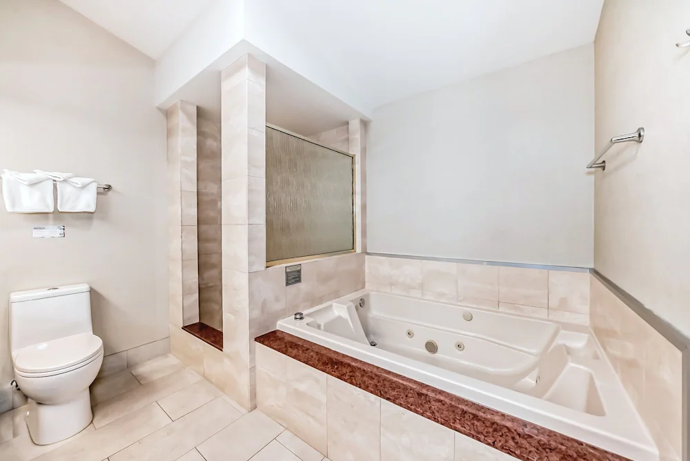 Jetted tub
