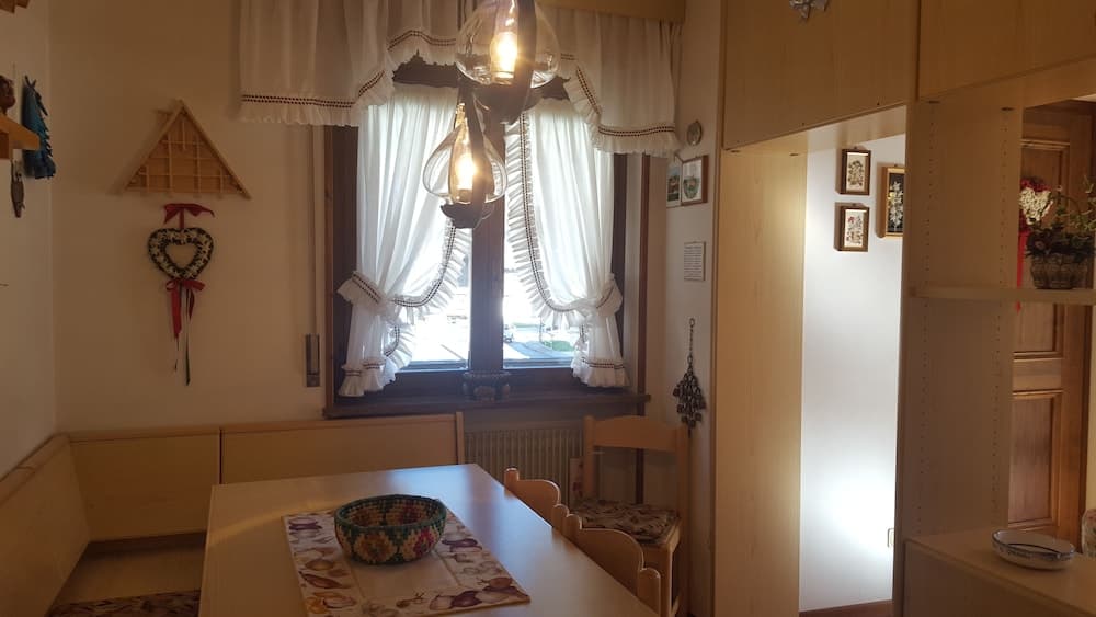 In-room dining