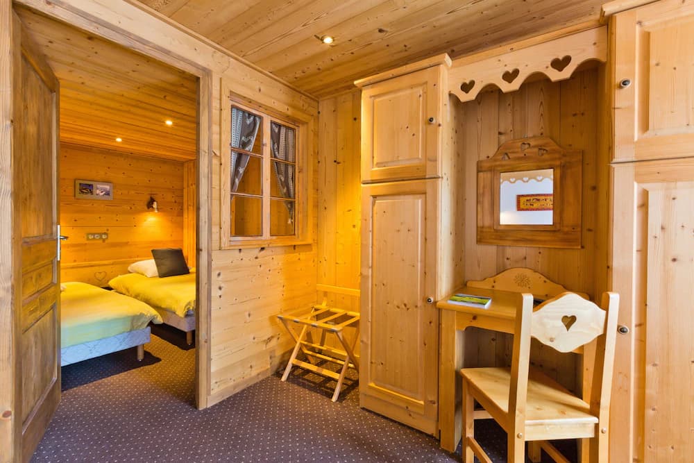 Children's theme room