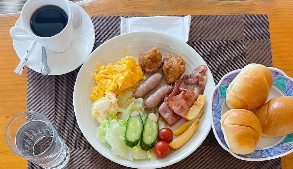 Breakfast meal