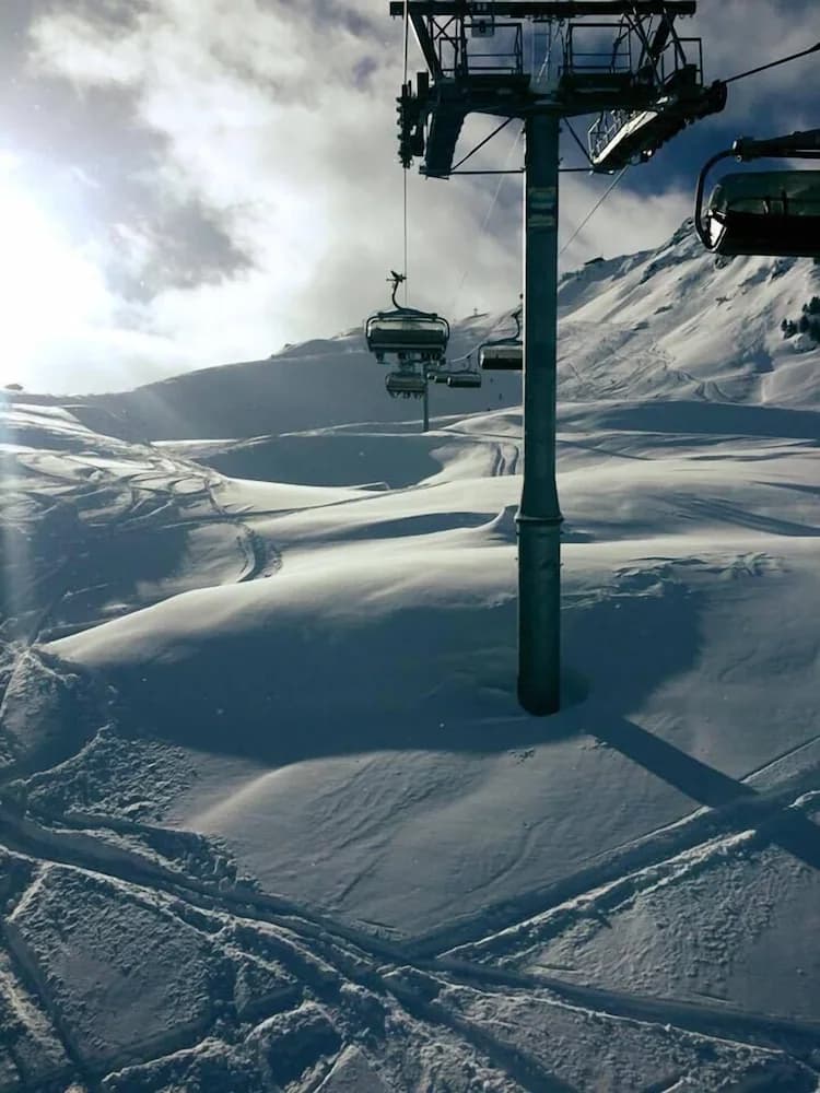 Snow and ski sports