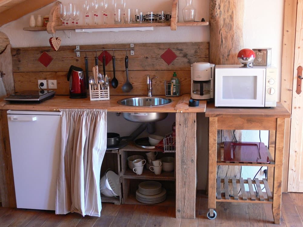 Private kitchenette