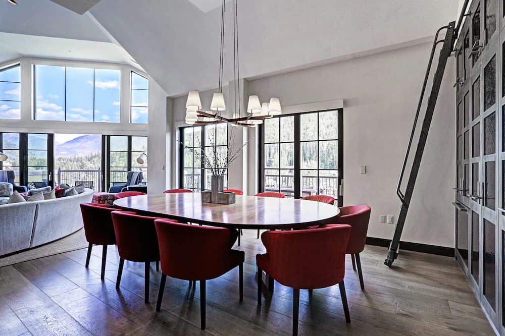 In-room dining