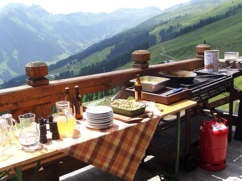 BBQ/picnic area
