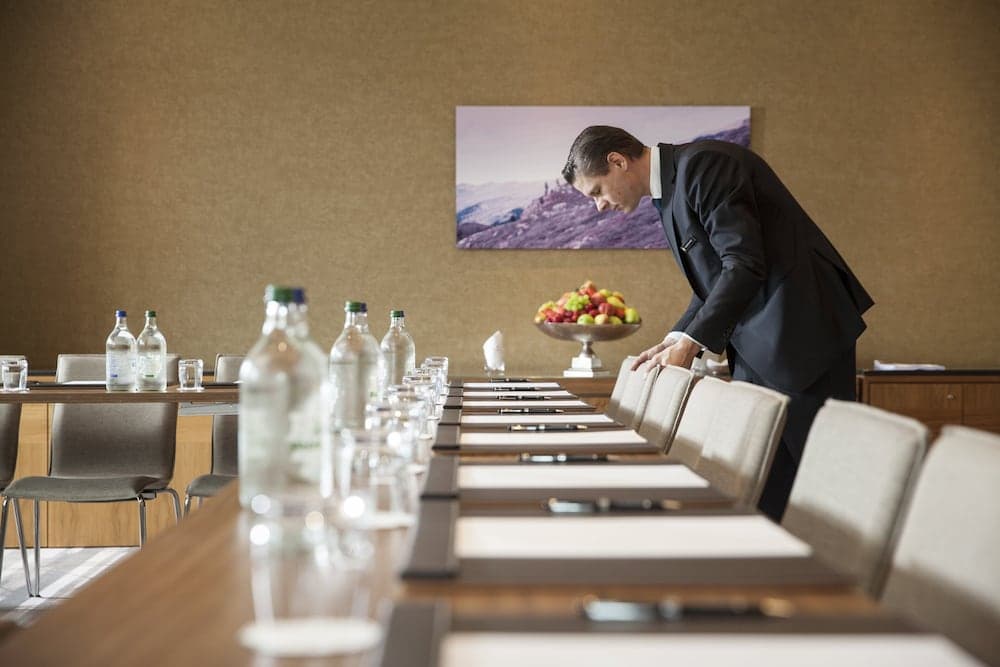 Meeting facility