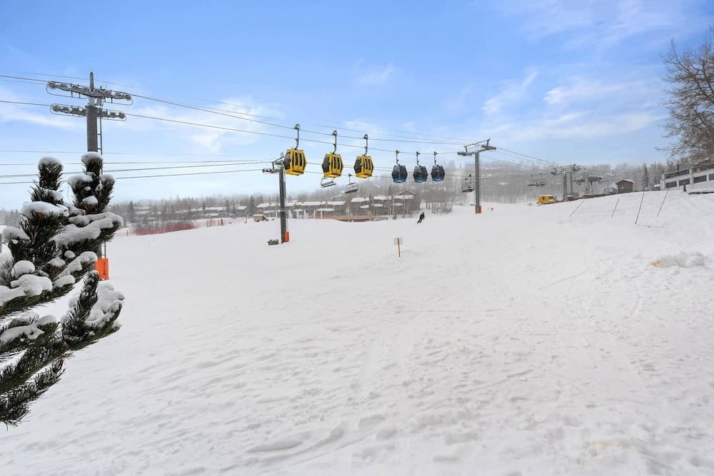 Ski hill