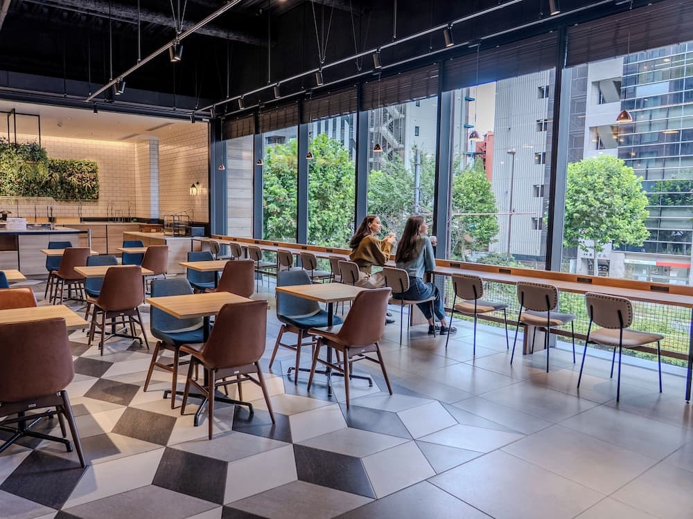Lobby lounge