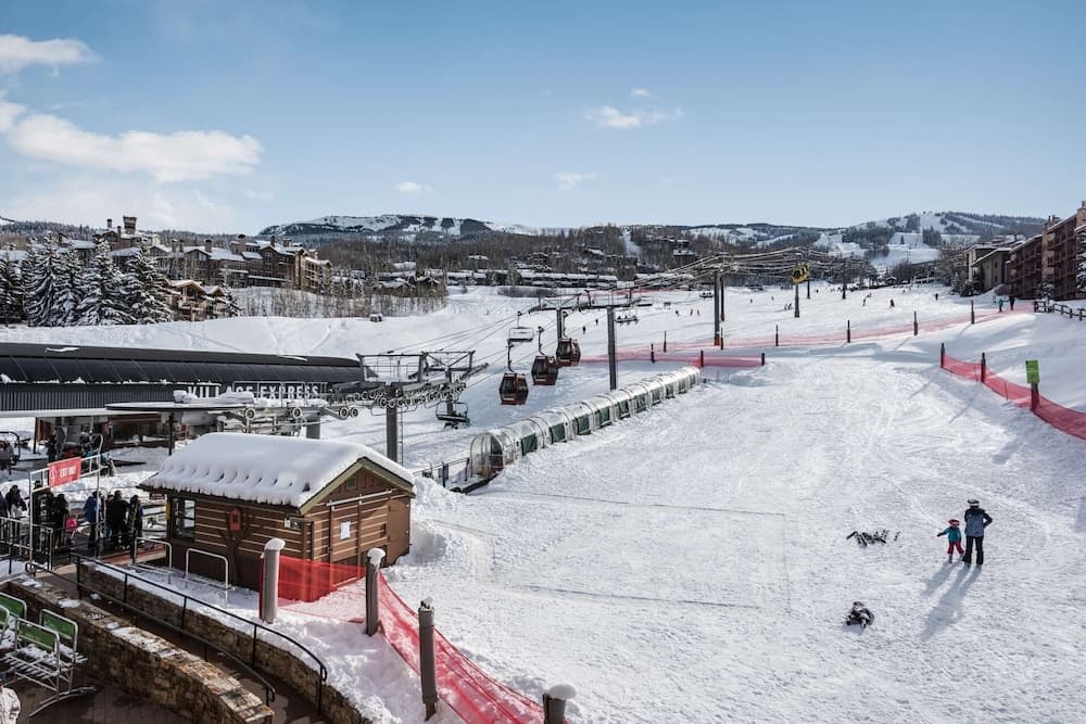 Snow and ski sports