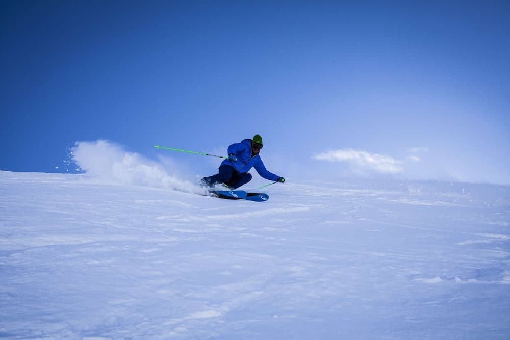Snow and ski sports