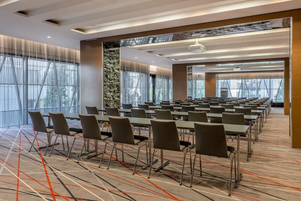 Meeting facility