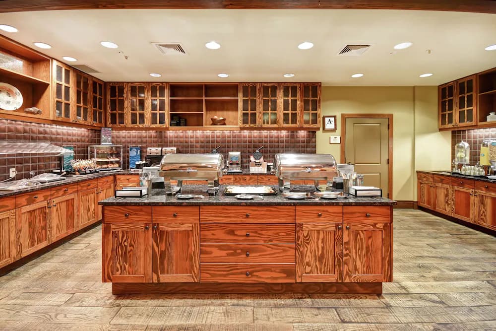 Breakfast area