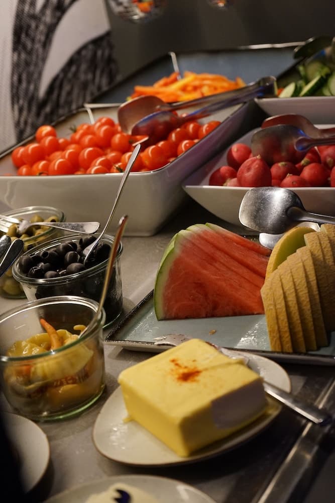 Breakfast buffet