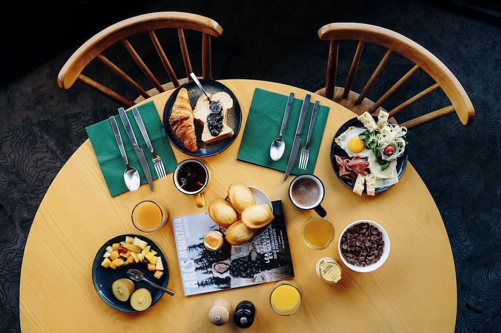 Breakfast buffet