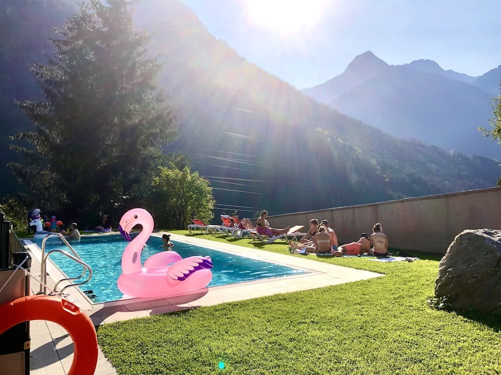 Exercise/lap pool
