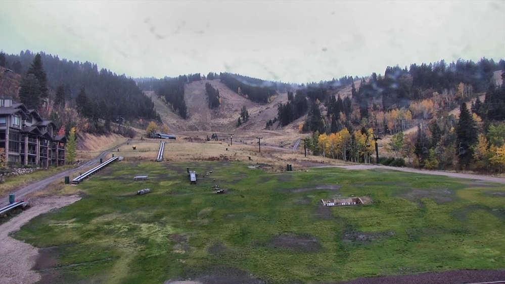 Deer Valley - Snow Park Lodge Cam