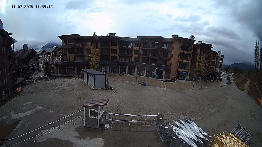 Revelstoke: Village Cam