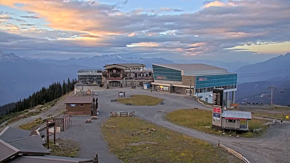 Roundhouse Lodge, Whistler Mountain