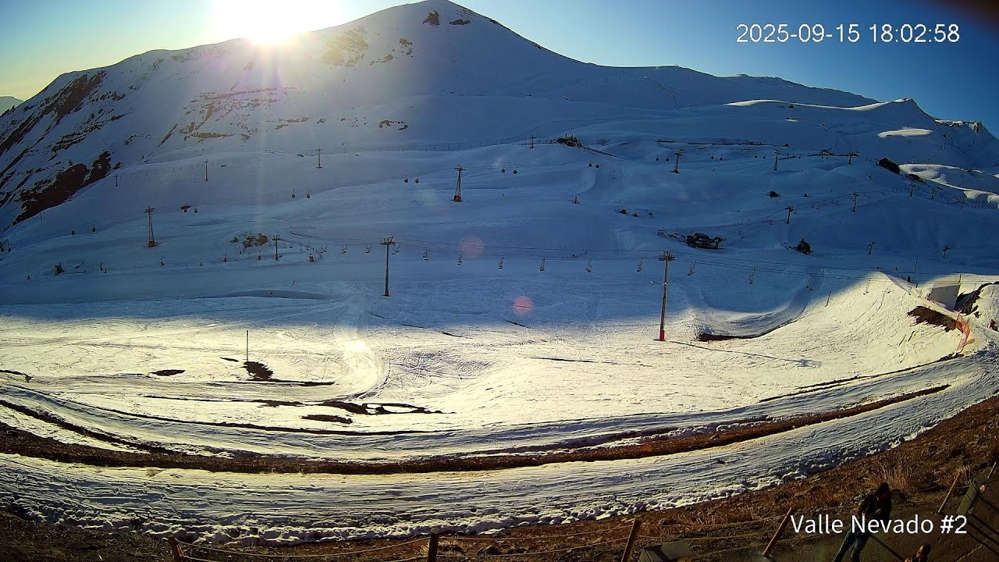 Valle Nevado - Vista Hotel Puerta del Sol