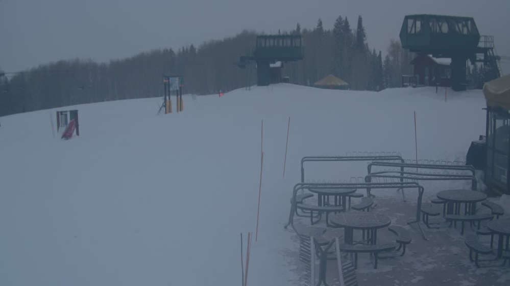 Umbrella Bar at Ten Peaks stream