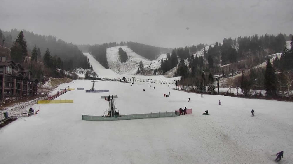Deer Valley - Snow Park Lodge Cam