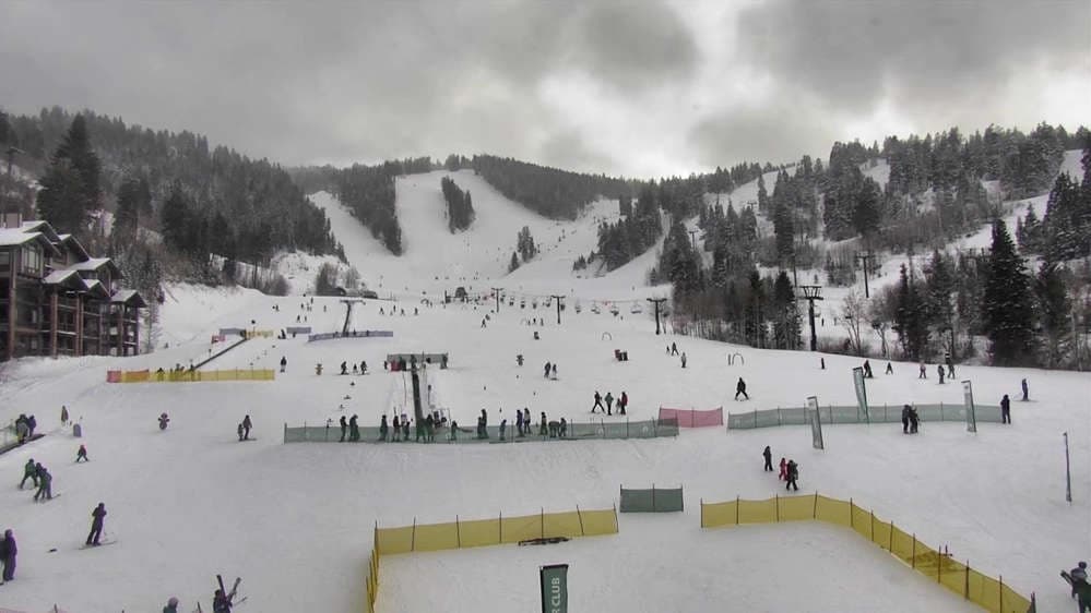 Deer Valley - Snow Park Lodge Cam