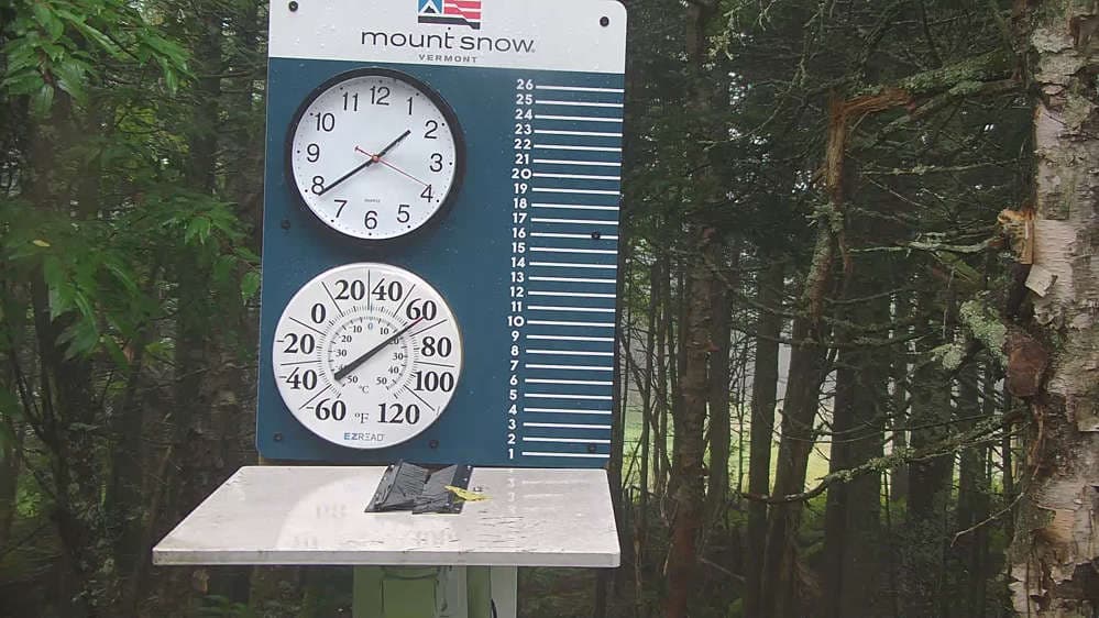 Mount Snow - Snow Stake