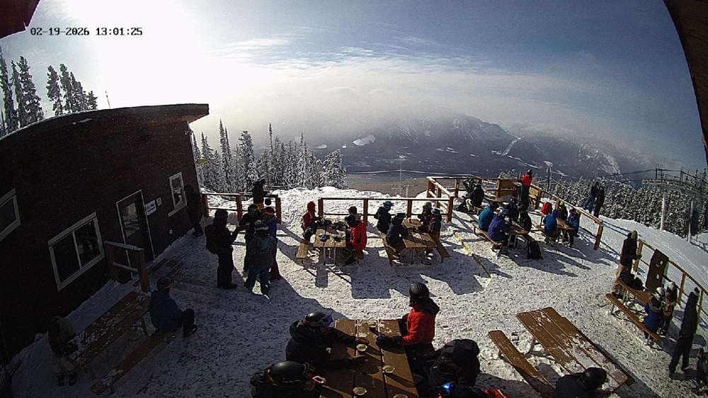 Revelstoke: Top of Upper Gondola Cam