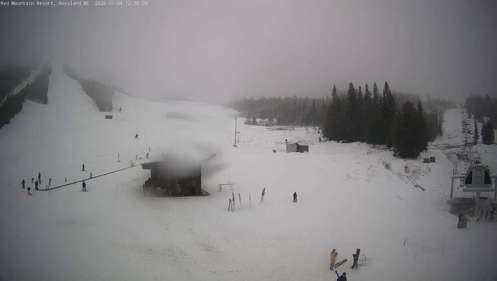 Red Resort - Base Lodge Cam