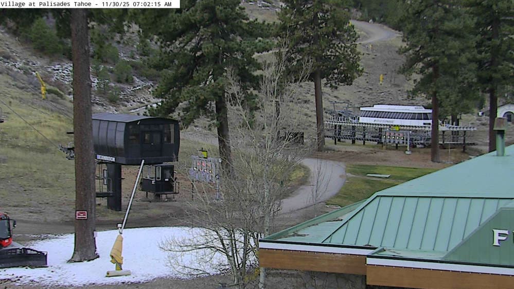 Palisades Tahoe - Olympic Valley Base 6200' Cam