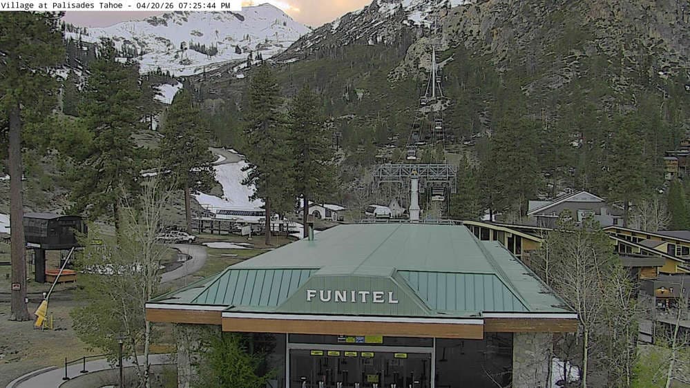 Palisades Tahoe - Olympic Valley Base 6200' Cam