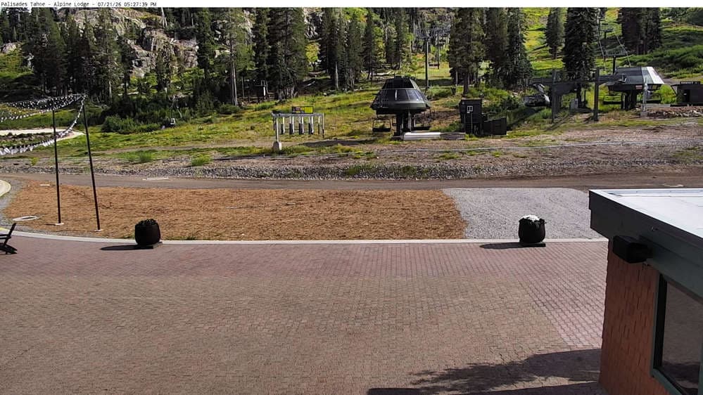 Palisades Tahoe - Alpine Peak Cam