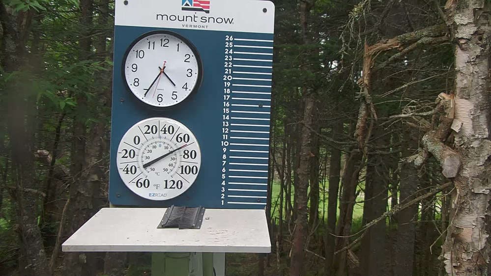 Mount Snow - Snow Stake