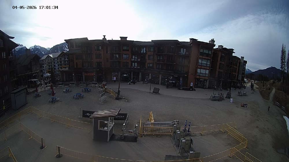 Revelstoke: Village Cam