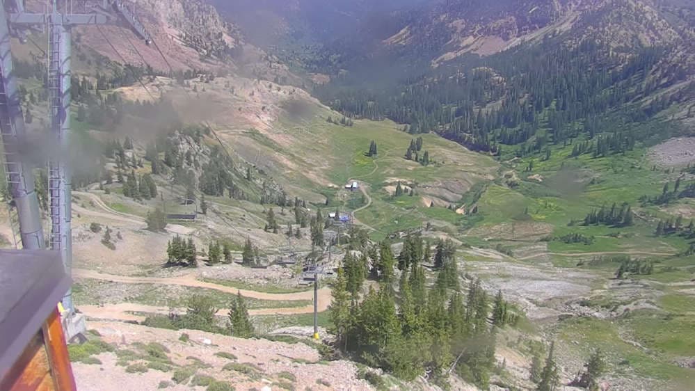 Mineral basin
