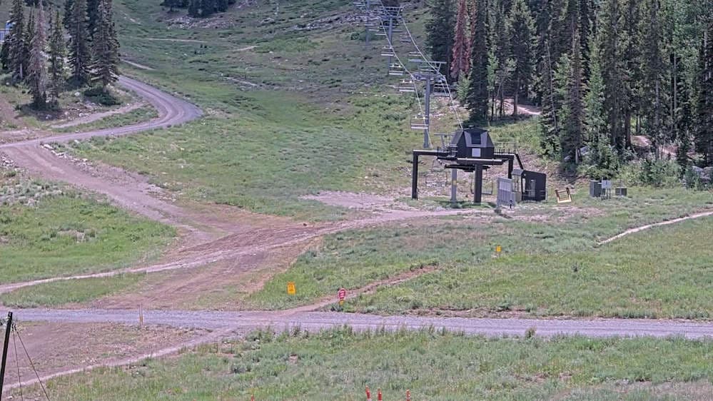 Solitude: Powderhorn II Lift Line