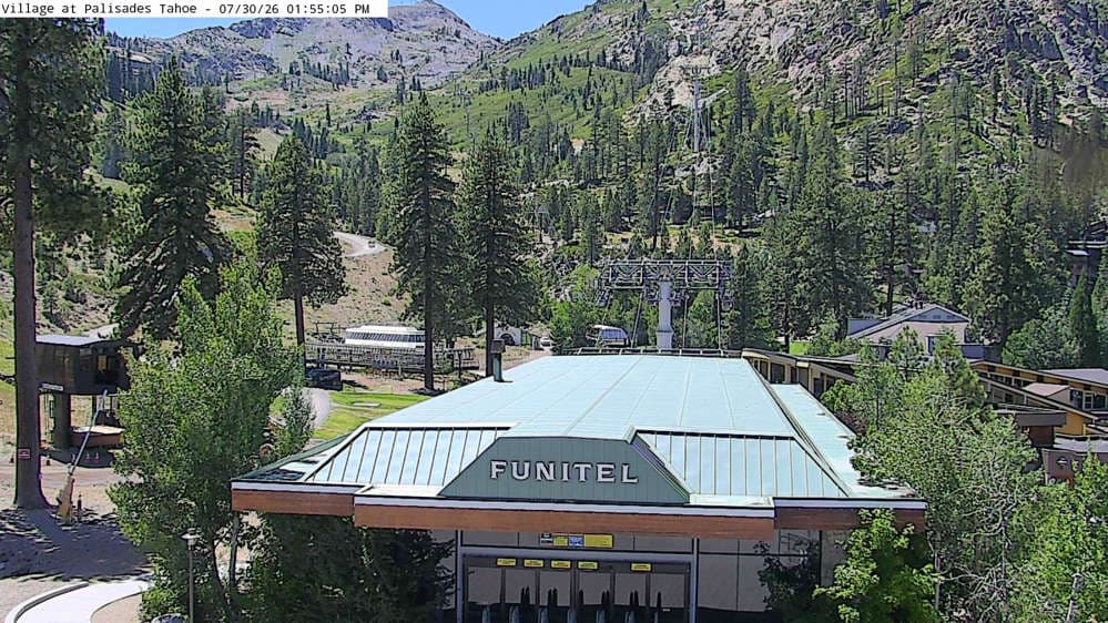 Palisades Tahoe - Olympic Valley Base 6200' Cam