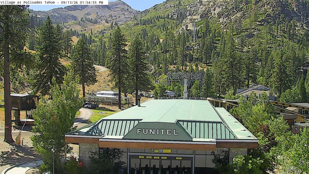 Palisades Tahoe - Olympic Valley Base 6200' Cam