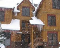 Trappers Crossing Condominiums
