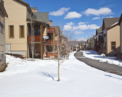 Bear Hollow Village