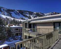 Chateau Chaumont Condominiums