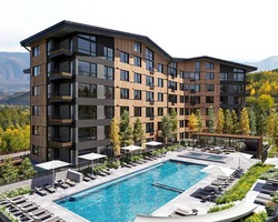 Electric Pass Lodge