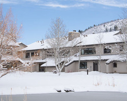 Fawngrove Condominiums