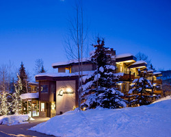 Laurelwood Condominiums