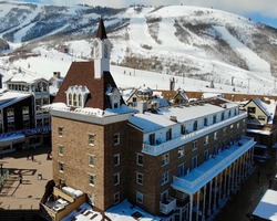 Resort Plaza