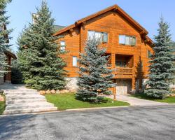 Timberwolf Townhomes
